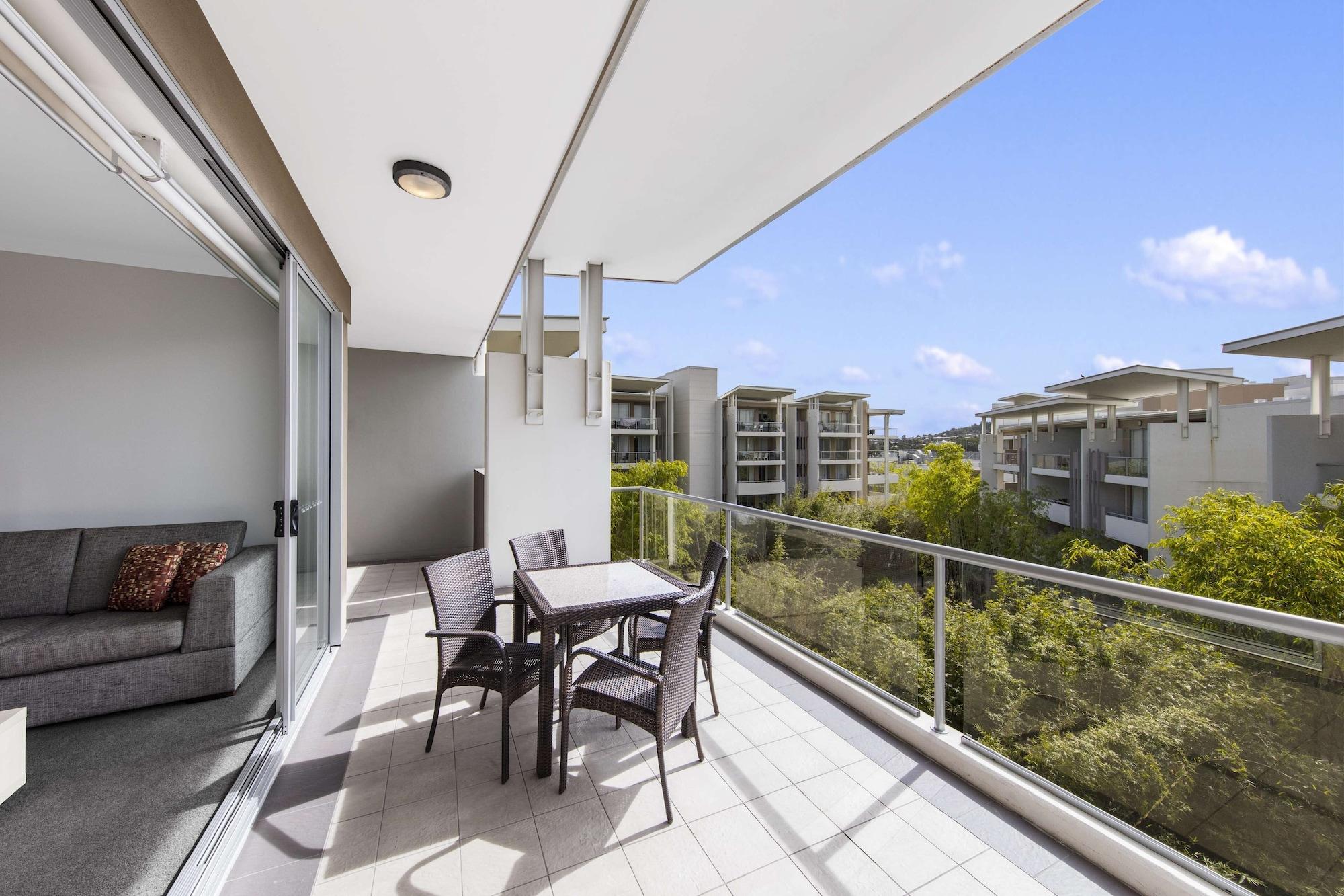 Oaks Brisbane Mews Suites Экстерьер фото