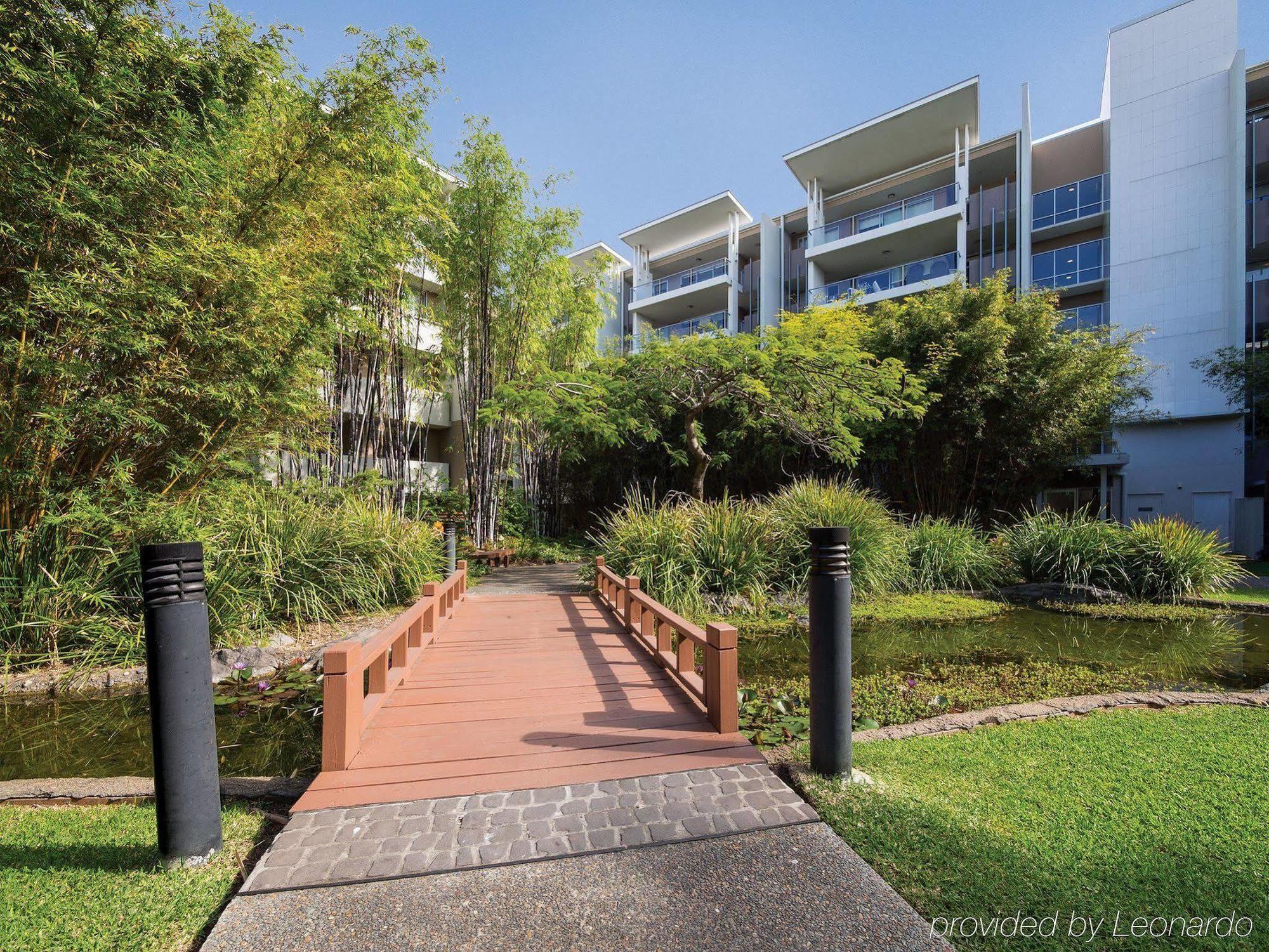 Oaks Brisbane Mews Suites Экстерьер фото