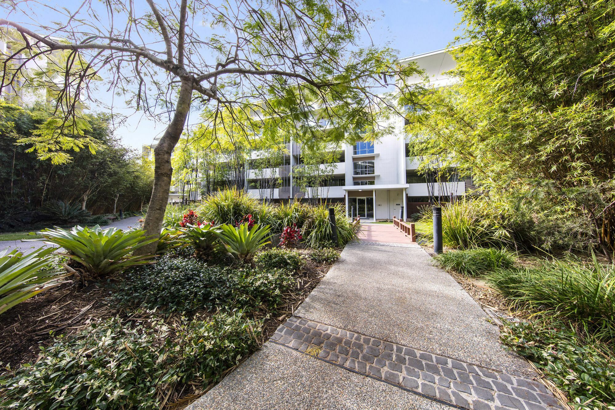 Oaks Brisbane Mews Suites Экстерьер фото